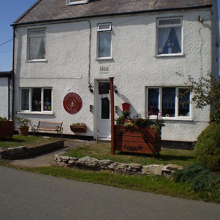 Sportsmans Lodge Bed&Breakfast Amlwch Extérieur photo