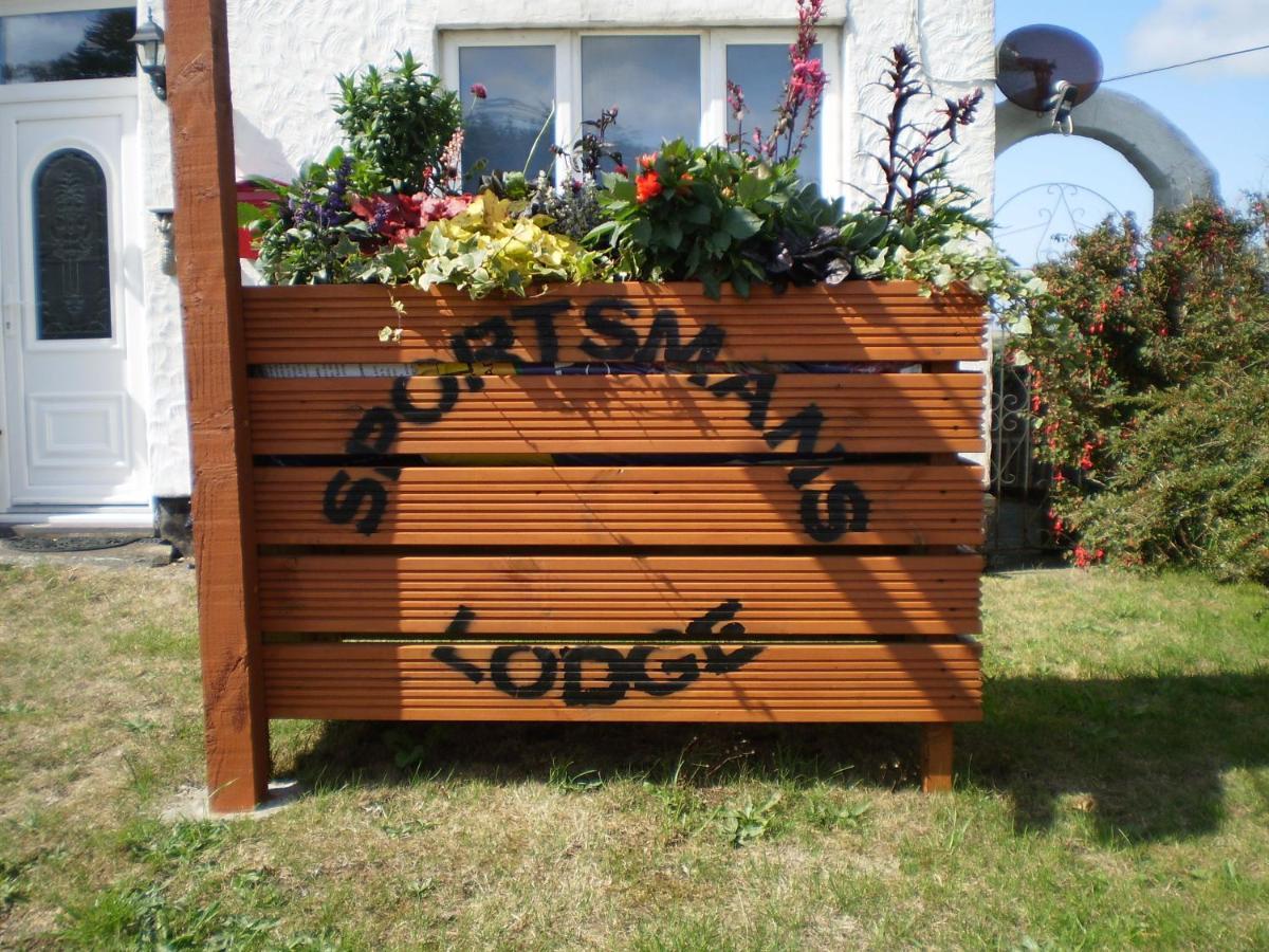 Sportsmans Lodge Bed&Breakfast Amlwch Extérieur photo