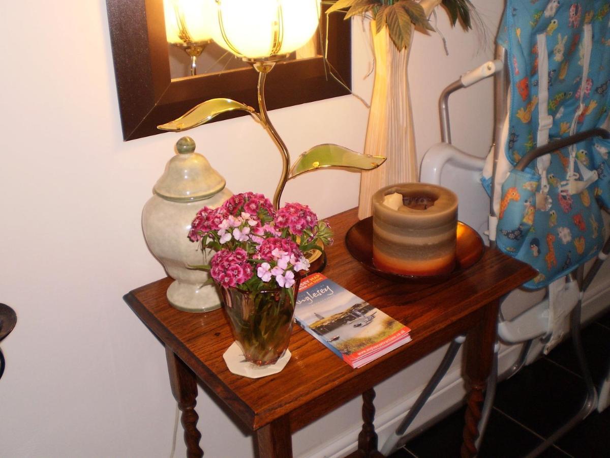 Sportsmans Lodge Bed&Breakfast Amlwch Extérieur photo