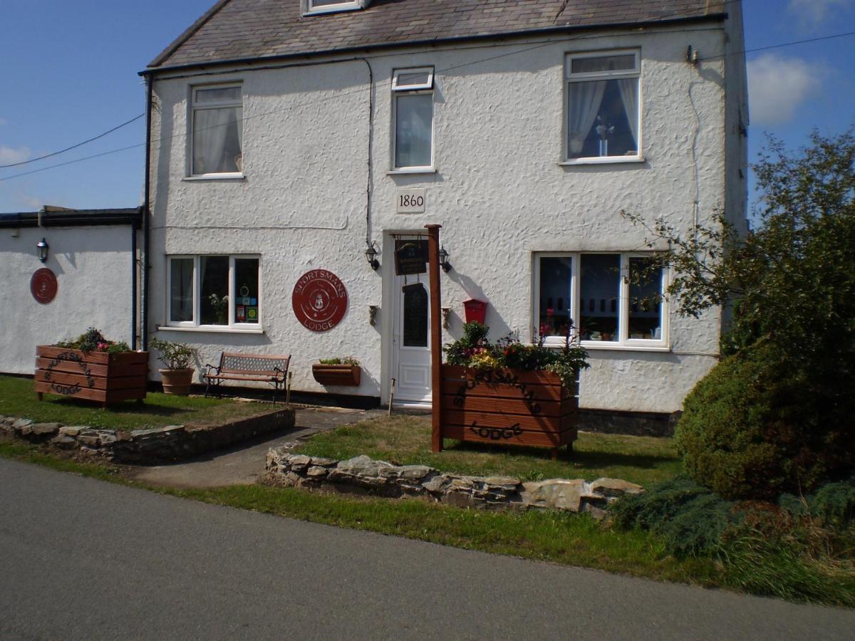 Sportsmans Lodge Bed&Breakfast Amlwch Extérieur photo